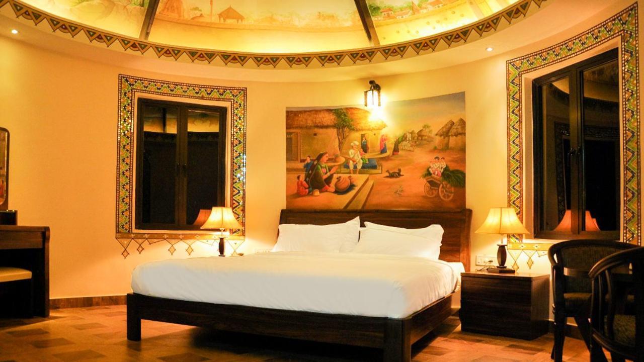Hotel Seven Sky Clarks Exotica Bhuj Exterior foto