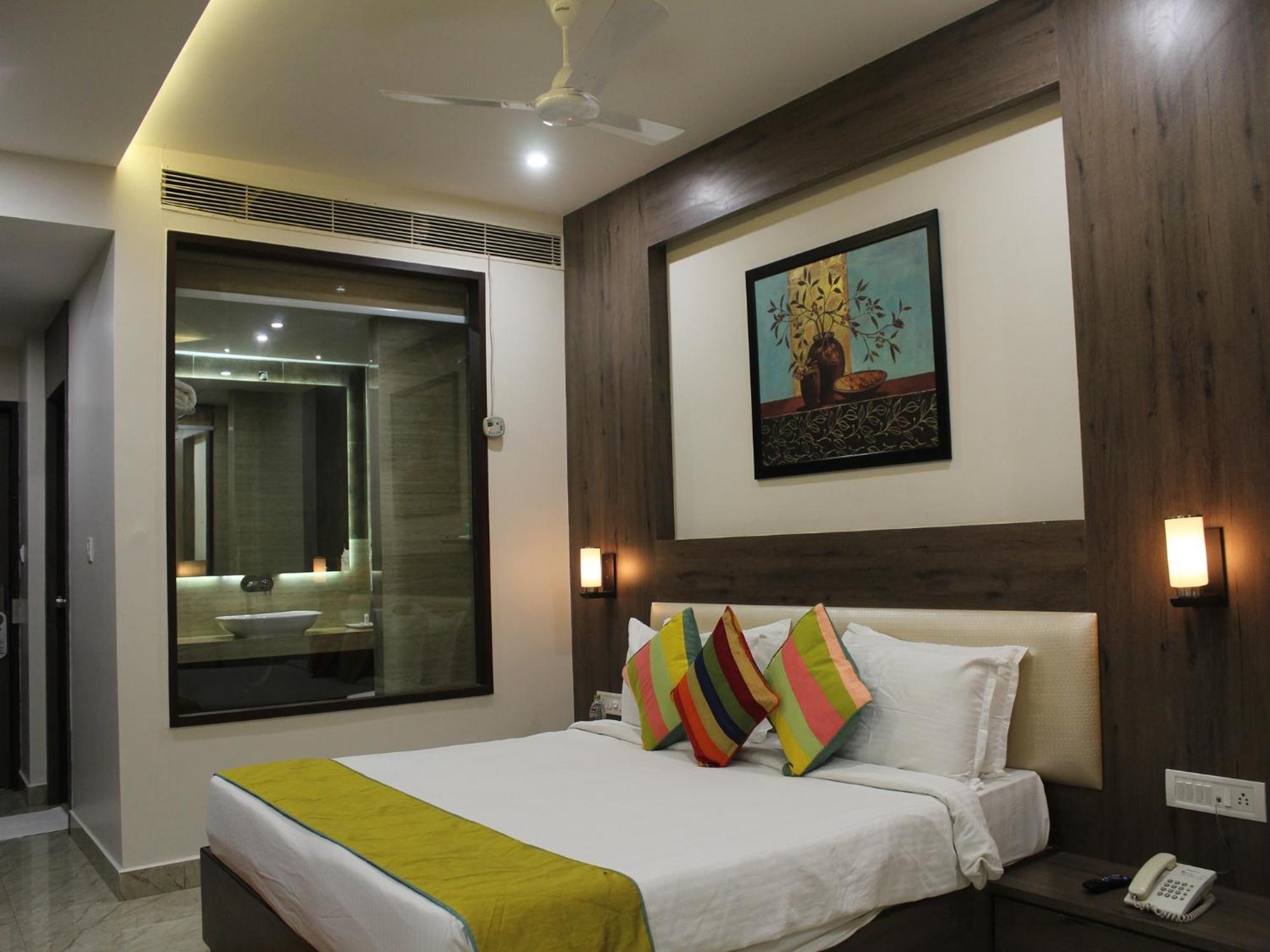 Hotel Seven Sky Clarks Exotica Bhuj Exterior foto