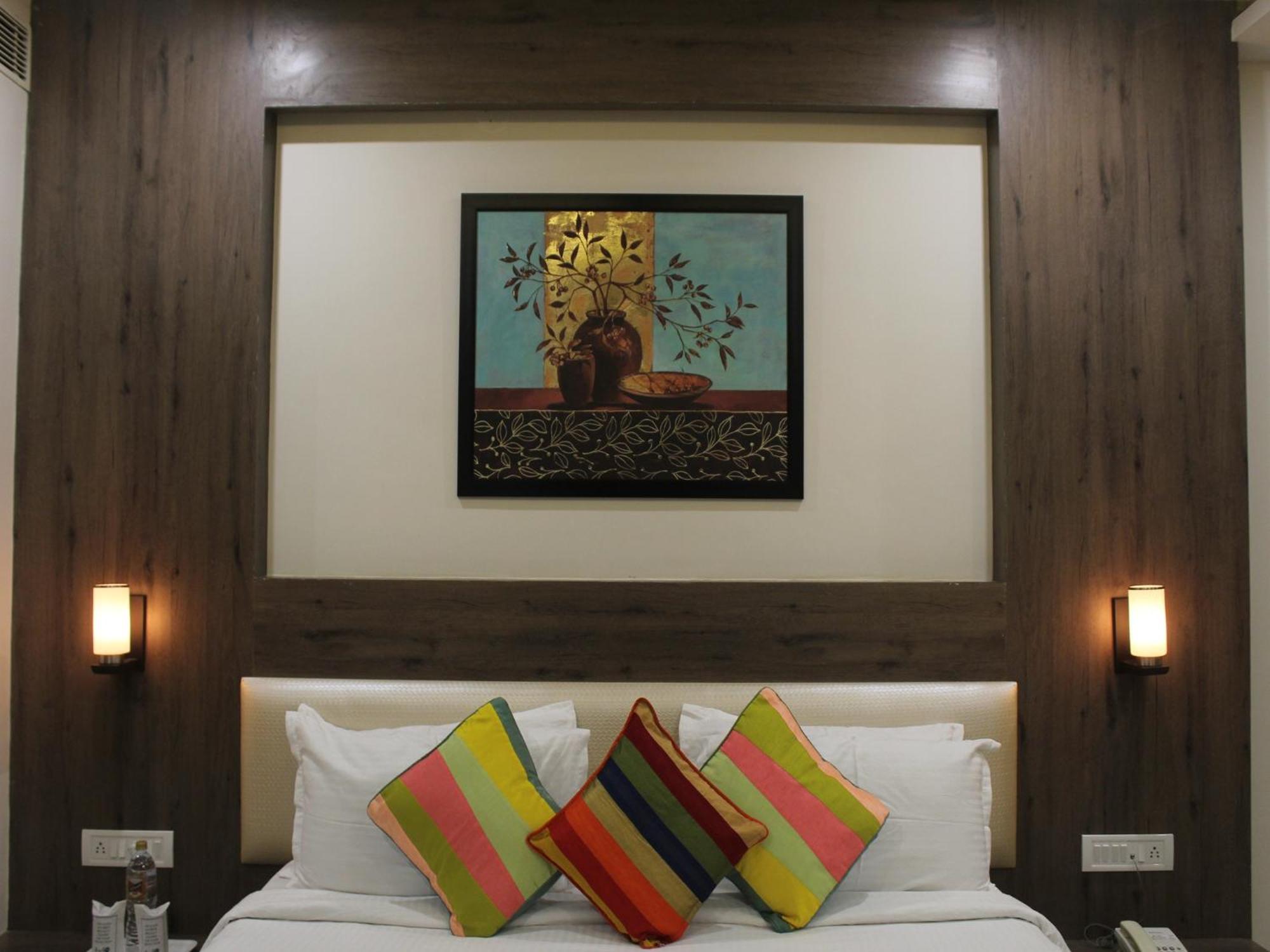 Hotel Seven Sky Clarks Exotica Bhuj Exterior foto