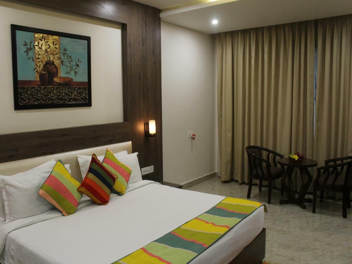 Hotel Seven Sky Clarks Exotica Bhuj Exterior foto
